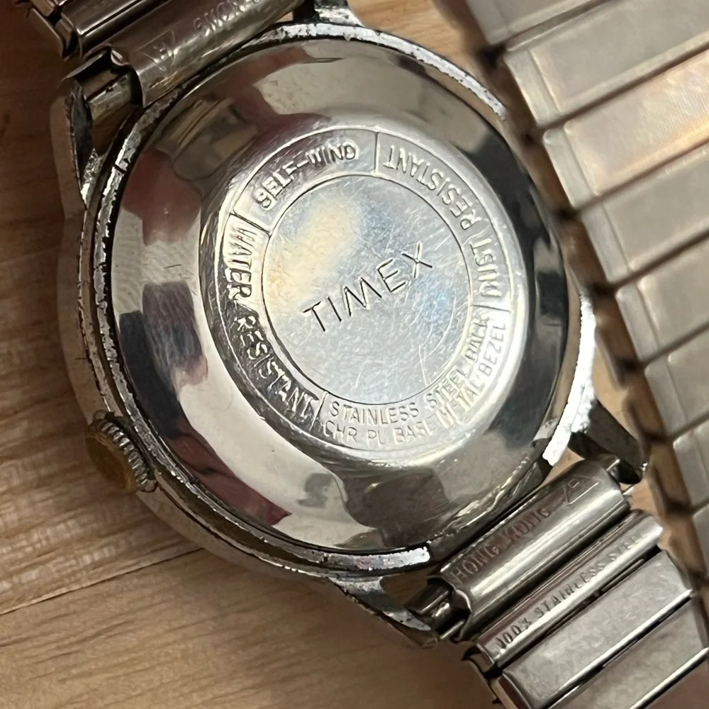 Timex Men’s Watch Vintage Self-Winding Silver-Tone Case Stretch Bracelet RARE
